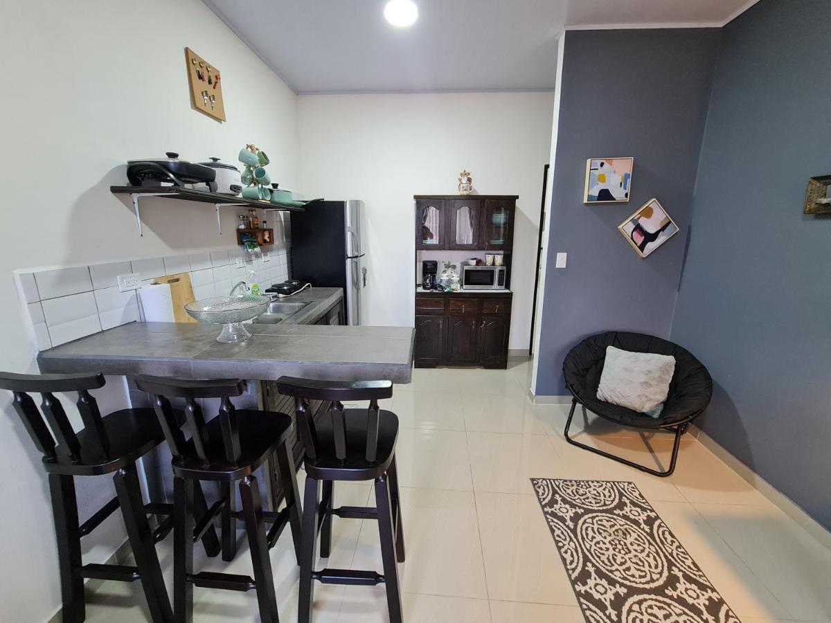 Apartamentos Ave Del Paraiso Alajuela Eksteriør bilde