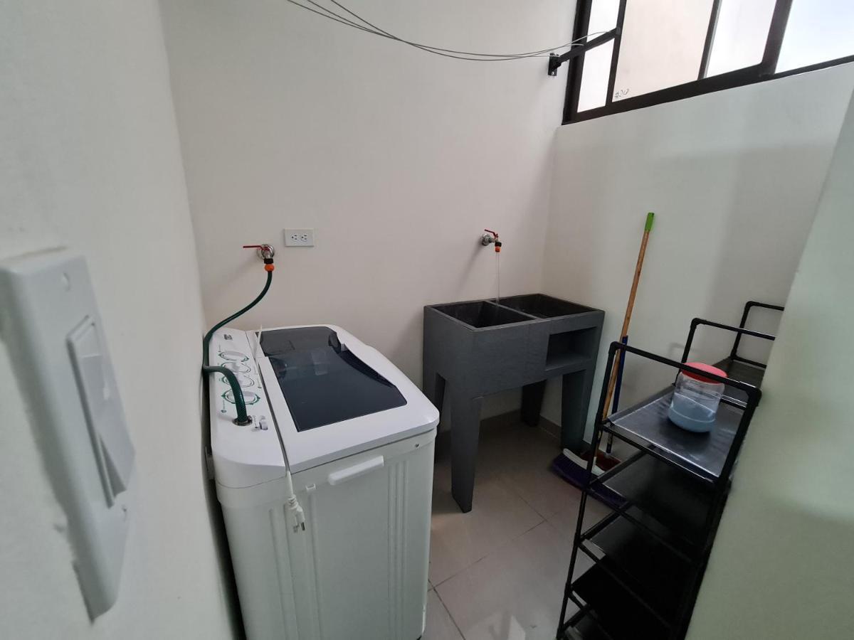 Apartamentos Ave Del Paraiso Alajuela Eksteriør bilde