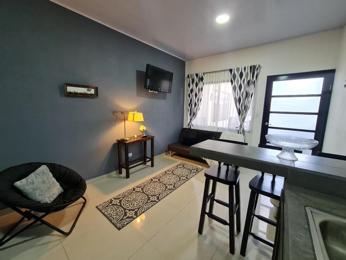 Apartamentos Ave Del Paraiso Alajuela Eksteriør bilde