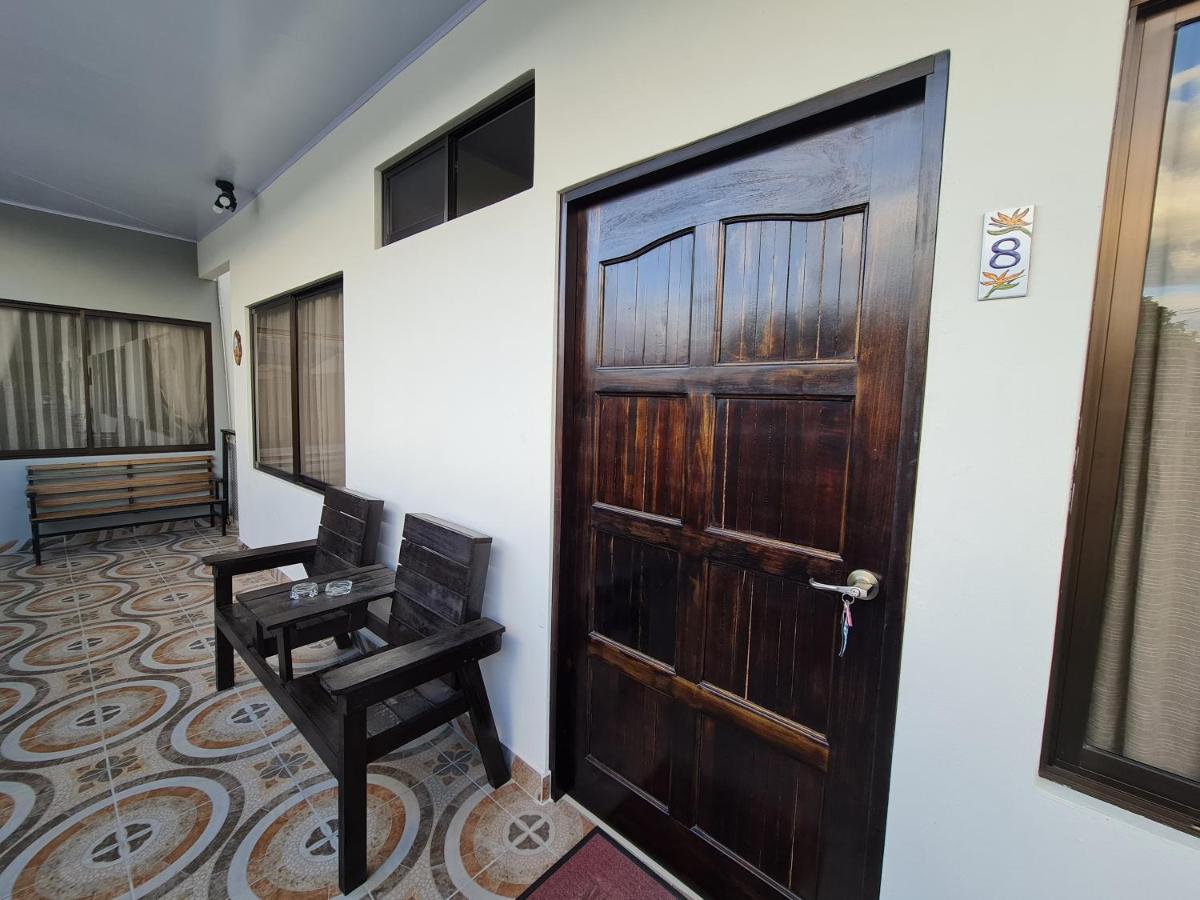 Apartamentos Ave Del Paraiso Alajuela Eksteriør bilde