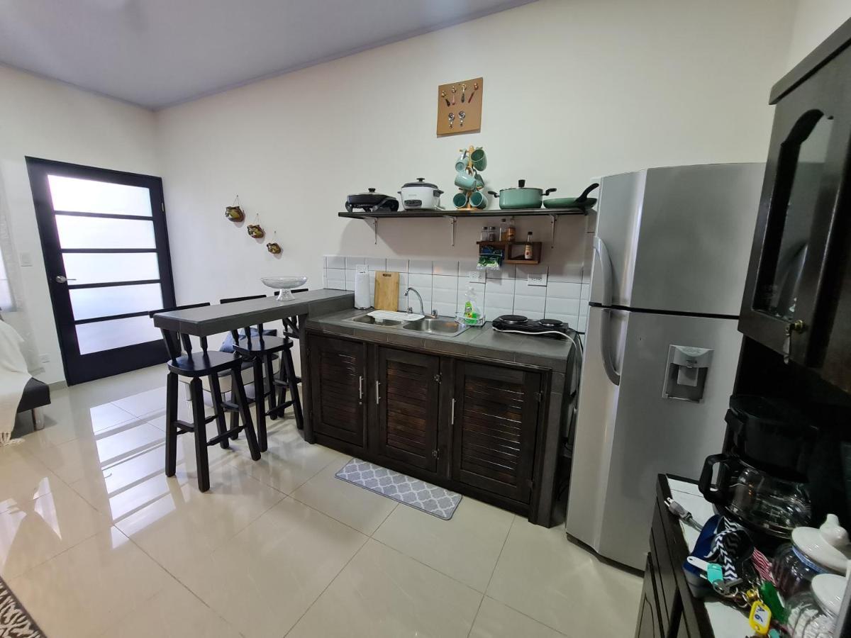 Apartamentos Ave Del Paraiso Alajuela Eksteriør bilde