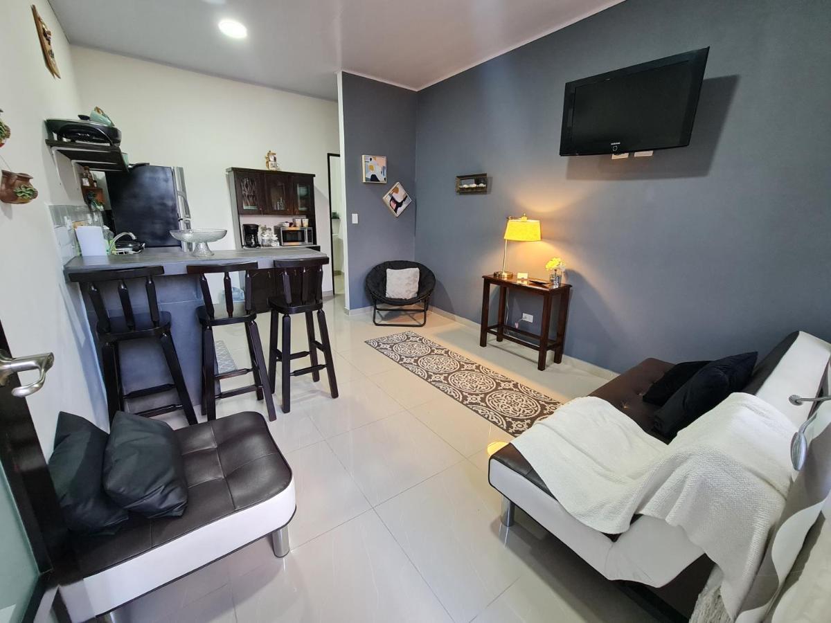 Apartamentos Ave Del Paraiso Alajuela Eksteriør bilde