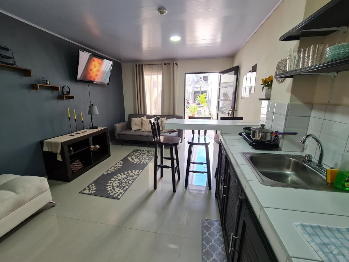 Apartamentos Ave Del Paraiso Alajuela Eksteriør bilde