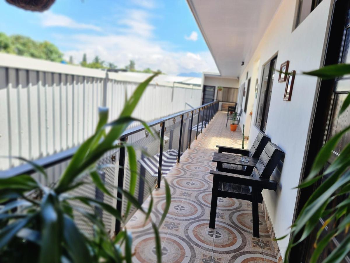 Apartamentos Ave Del Paraiso Alajuela Eksteriør bilde